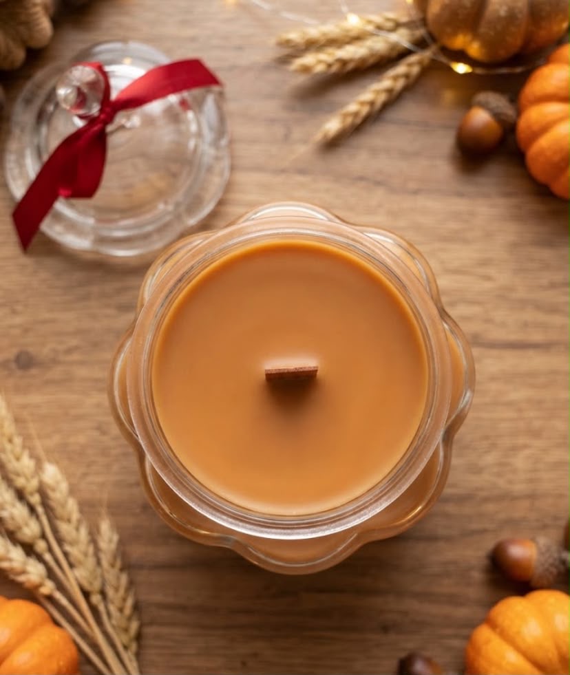 Grote Pompoen Geurkaars Herfst – 330g Sojawas Houten Lont
