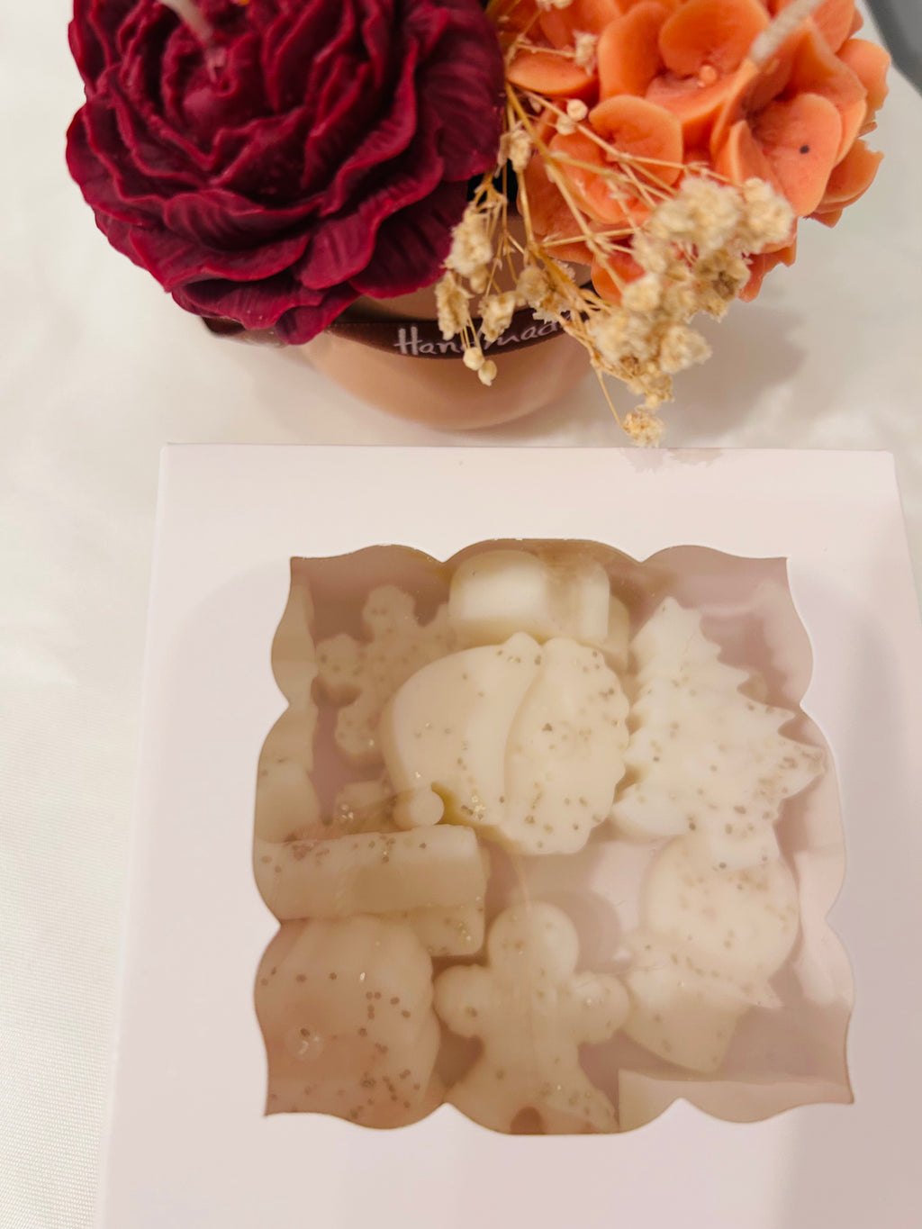 Waxmelts in Kerstvormpjes- Wit met Gouden glitters | Cherry Bloesem 125 gram